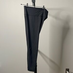 Zyia black vibration light n tight